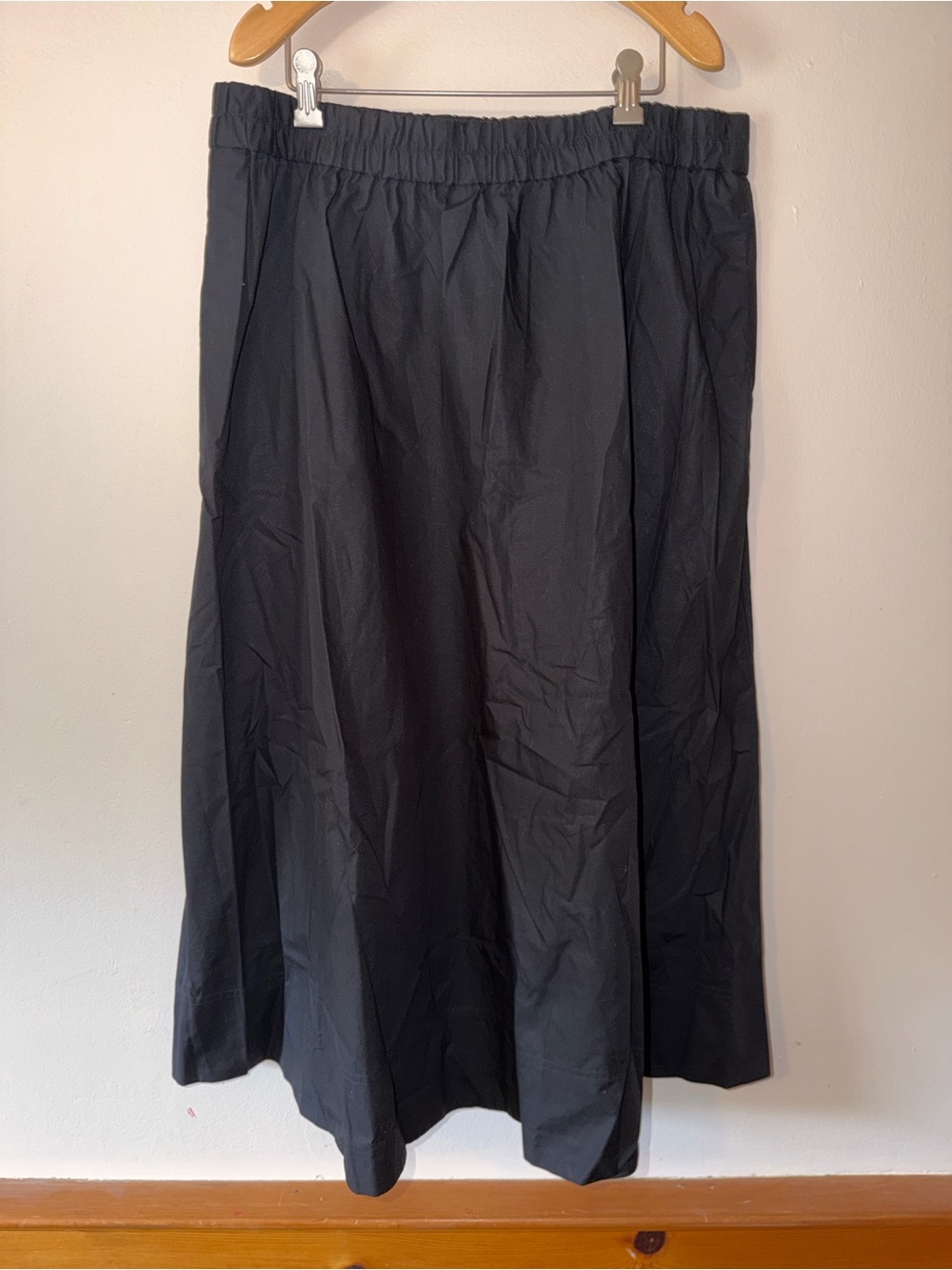 Madewell A-Line Midi Skirt in Poplin in Black Size XL
